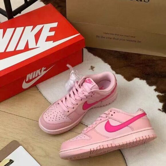 NEW Nike Dunk Low Triple Pink GS - Picture 5 of 5